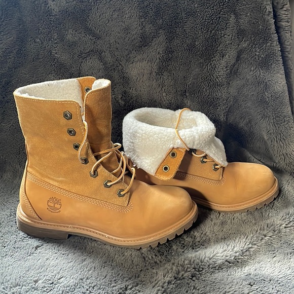 Ladies Timberland authentic fleece roll down - Picture 2 of 6